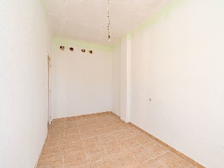 Piso en C/ Claveles, Elda (Alicante) 28