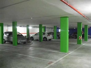 Plazas de garaje en Av Clota 3