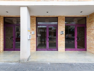 Locales en C/ Boqueras esq Av José Ortiz 29
