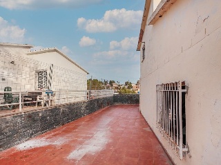 Chalet independiente en C/ Anoia 27