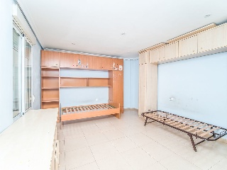 Piso en Av Juan XXIII 52