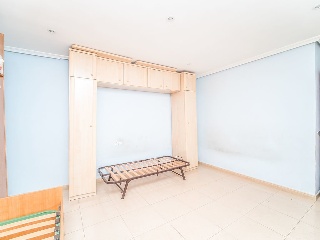 Piso en Av Juan XXIII 54