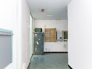 Local en Av Doctor Fleming 22