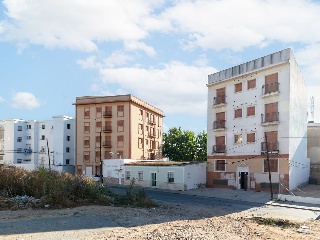 Edificio en C/ Almendro 3