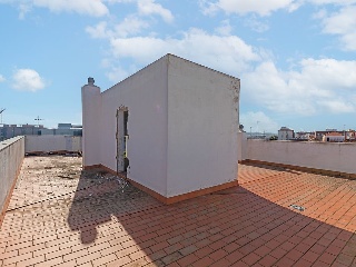 Edificio en C/ Almendro 24