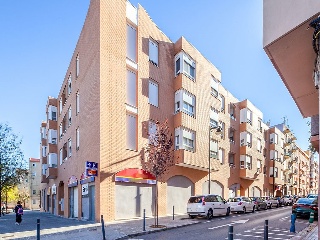 Local en Av Vicente Girones Mora 40