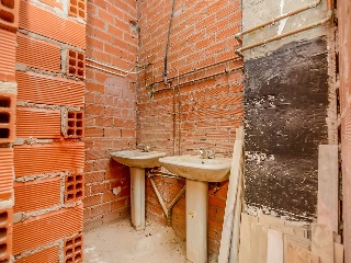 Local en C/ Juan XXIII 49