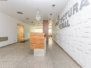 Oficinas en Av. de les Corts Catalanes 48