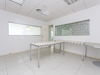 Oficinas en Av. de les Corts Catalanes 68