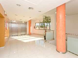 Oficinas en Av. de les Corts Catalanes 73