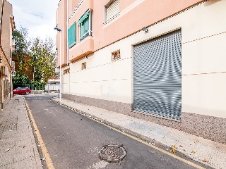 Local en Av Salzillo 11