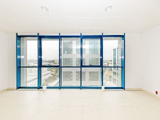 Oficina con garaje en C/ Arquitectura 26