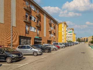 Local en C/ Amadeu Vives 12