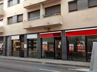 Local y garajes en Granollers 10