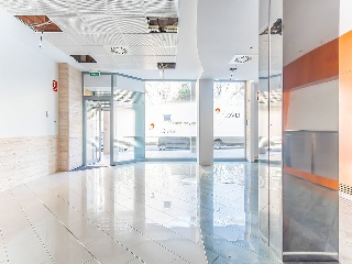Local en Ps Rafael Esteve Vilella  35