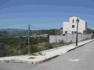 Promoción en construcción detenida en Castellnovo 7