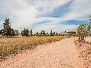 Suelo urbano con edificación en L´Aldea 58