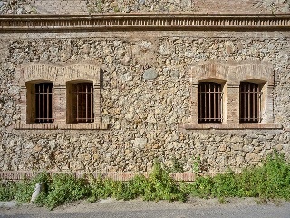 Edificio en construcción en Pont de Molins 24
