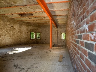 Edificio en construcción en Pont de Molins 35