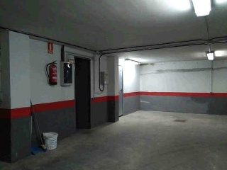 Piso y garajes en C/ Peña de la Atalaya 10