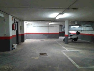 Piso y garajes en C/ Peña de la Atalaya 12
