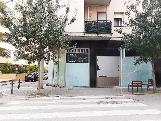 Local en C/ Pere III, Figueres (Girona) 14
