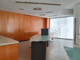 Local en C/ Pere III, Figueres (Girona) 18