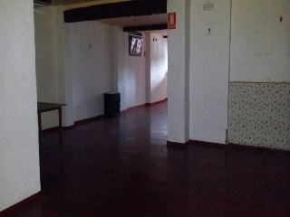 Locales en C/ Alcalde Joan Bertrán 14