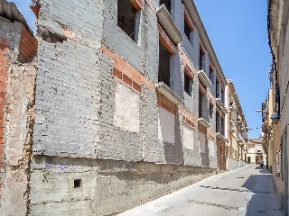 Edificio en C/ Santiago Russinyol 10
