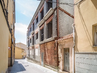 Edificio en C/ Santiago Russinyol 13