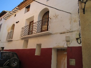 Casa adosada en C/ Fernando El Católico 8