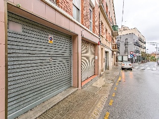 Local en Montcada i Reixac 42