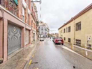 Local en Montcada i Reixac 43