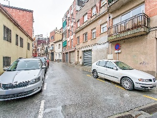 Local en Montcada i Reixac 52