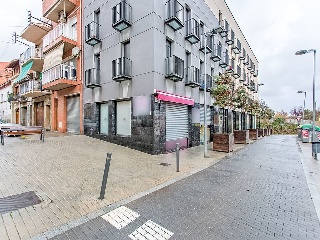 Local en Montcada i Reixac 56
