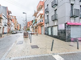 Local en Montcada i Reixac 57