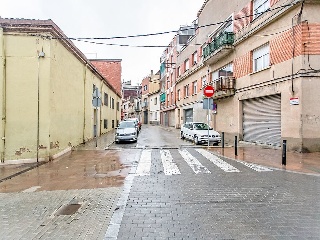 Local en Montcada i Reixac 60