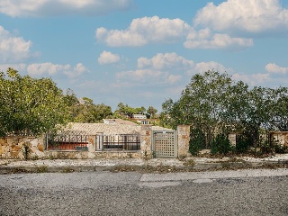 Chalet independiente en C/ Roca del Sol 45