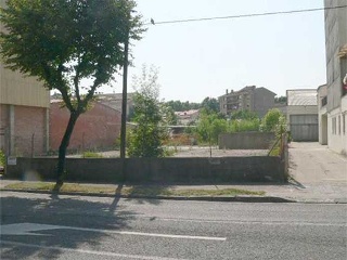 Suelo en Av Santa Coloma 14