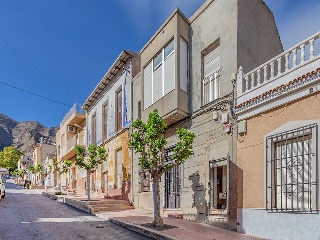 Casa adosada en C/ Del Calvario 19