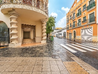 Local con plaza de garaje en Av de Andalucía 37