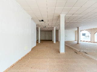 Local con plaza de garaje en Av de Andalucía 51