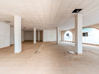 Local con plaza de garaje en Av de Andalucía 52