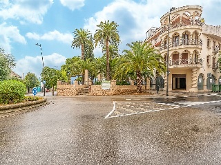 Local con plaza de garaje en Av de Andalucía 60
