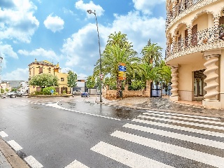 Local con plaza de garaje en Av de Andalucía 63
