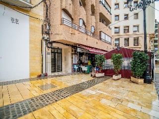 Local comercial en Pz. Jose María Artes  6