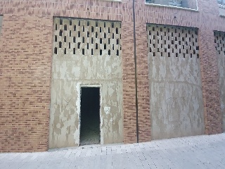 Local en C/ Enric Valor   16