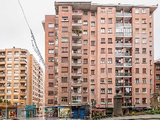 Local comercial en C/ Agirre Lehendakari Kalea 18