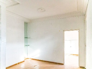 90008-0001 29