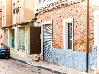 90008-0001 39